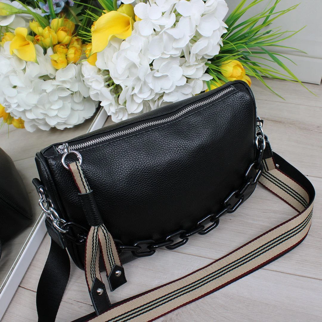 Жіноча сумка крос-боді чорна для офісу з натуральної шкіри